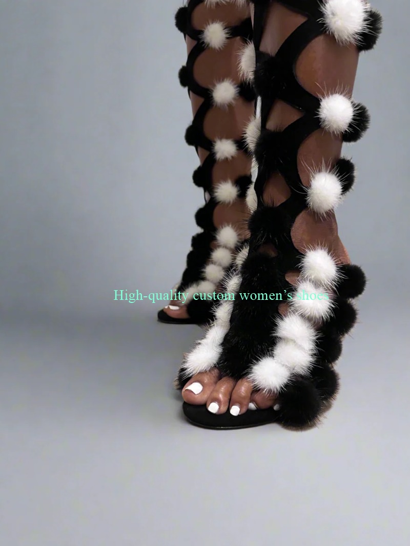 Pointed Toes White Pom-Pom Dec - Crossfit Outfit incelemesi ve fiyatı